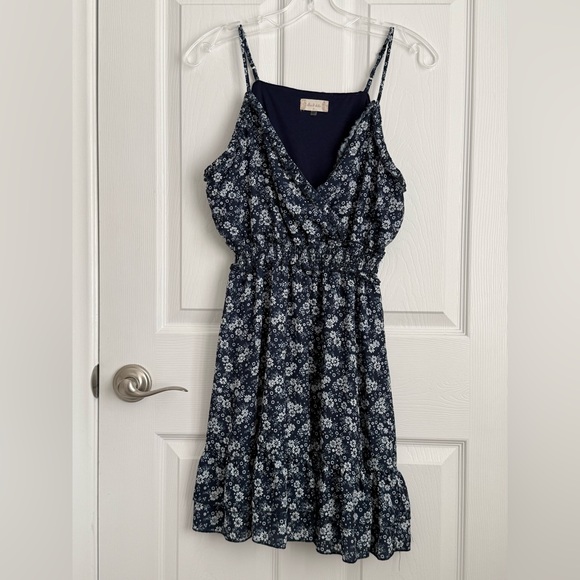 Altar'd State Dresses & Skirts - Altar'd State Navy Floral Dress